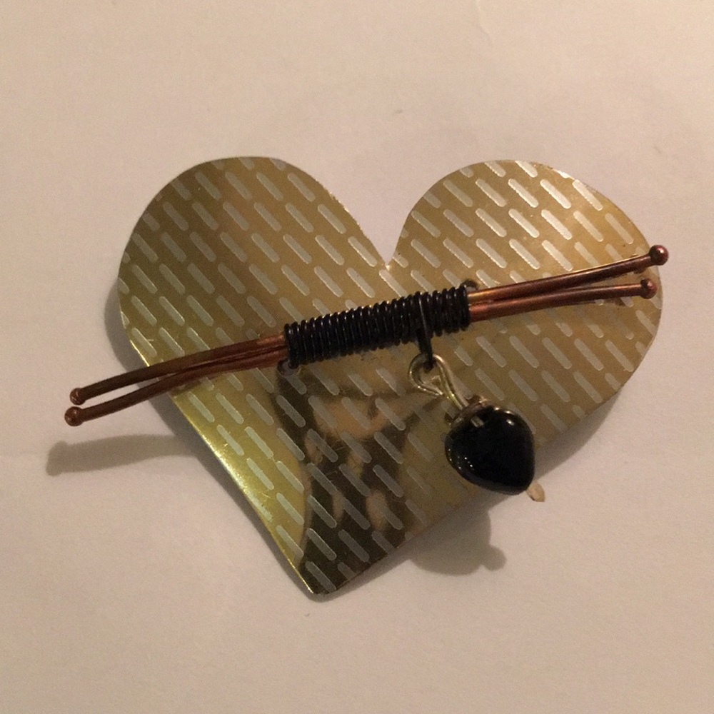 NWOT Silver Metal Heart Brooch.